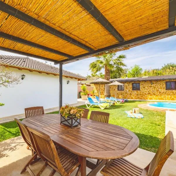 Cubo's Casita Rural Haro, hótel í Cártama