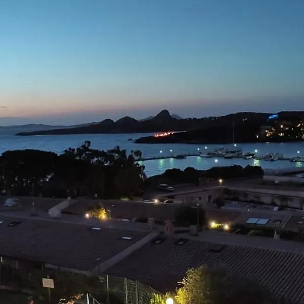 Blue Bay Apartment – hotel w mieście Cala Bitta