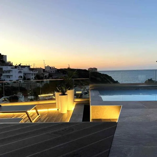 D&A View Luxury Villa 60meters from the Sea, ξενοδοχείο στη Λυγαριά