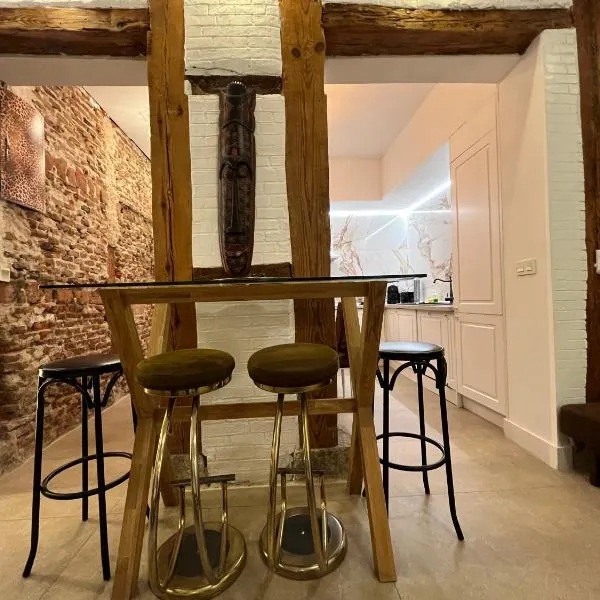 Best loft luxury in Madrid center 12, hotel in Madrid