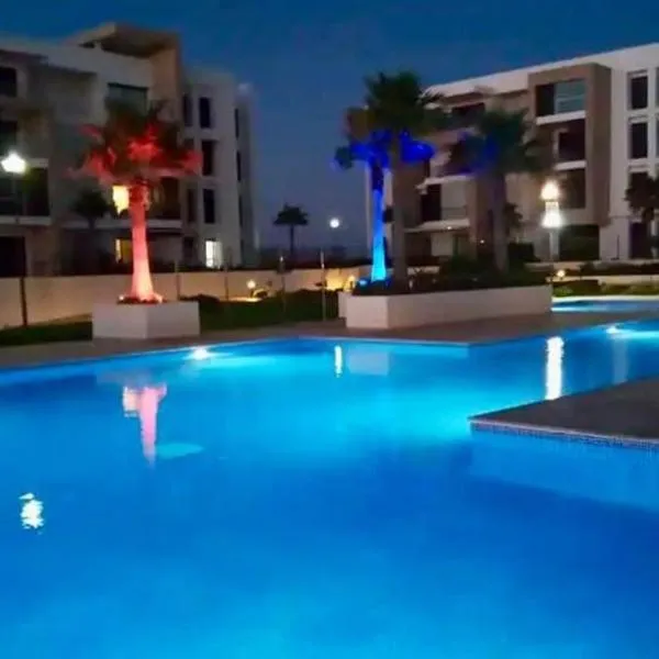Prestigia plage des nations F3 suite parentale, chambre 2 lits, salon séjour terrasse, 2 salle de bain, hotel v destinaci Sidi Bouqnadel