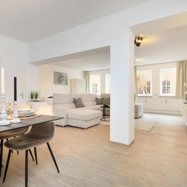 Primero City-Loftdomizil I 84qm Innenstadt Rathaus I Gemeinschaftsterrasse 6 P, hotel a Augusta (Augsburg)