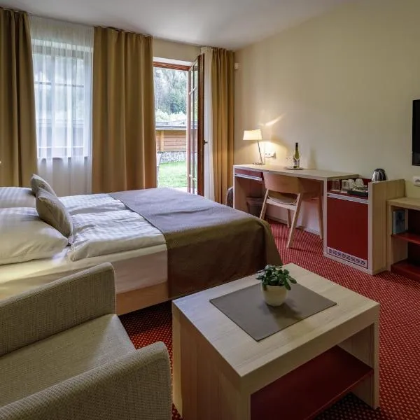 Peras Wellness Hotel, hotel v destinaci Ludvíkov