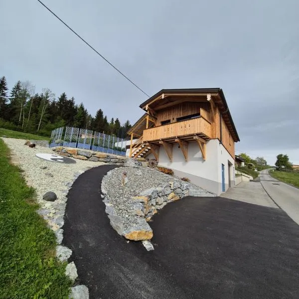 Fernblick Chalet Gruber, hotel in Grafendorf bei Hartberg