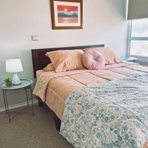 Departamento central elegante y acogedor, hotel in Concepción