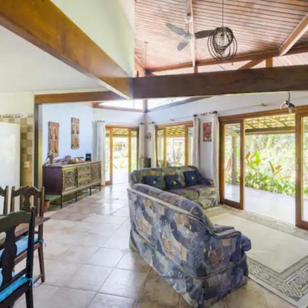 Casa rústica e aconchegante a 150 mts da praia - Foto 4