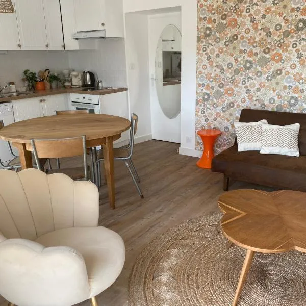 Maison 10km du puy du fou 50 m2, hotel in Mortagne-sur-Sèvre