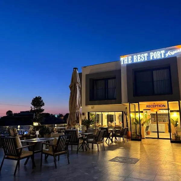 The Rest Port Argento, hotel a Karabağ