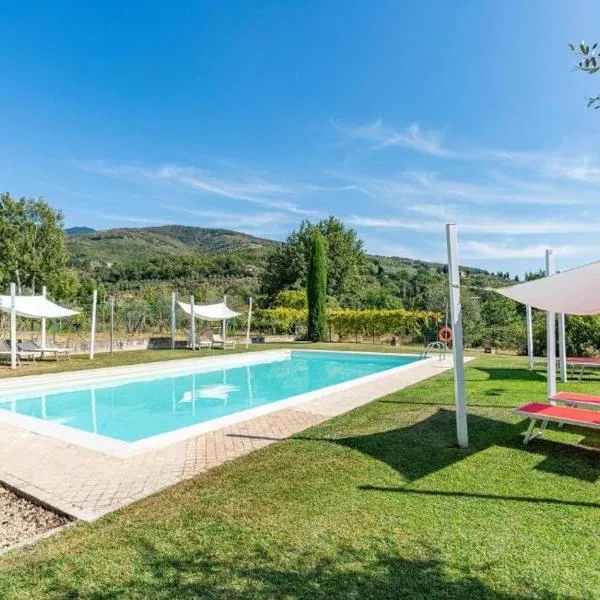 CASA MACINARINO APPARTAMENTO 6 con PISCINA, hotel v destinácii Loro Ciuffenna