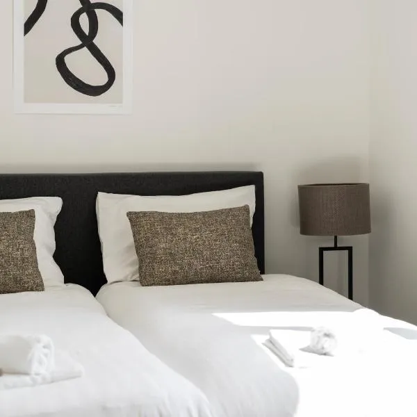 3 room house with garden and fast wifi，位于埃因霍温的酒店