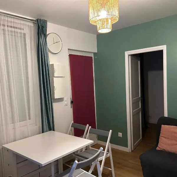 Appartement F2 Orly Aéroport, viešbutis mieste Paray-Vieille-Poste