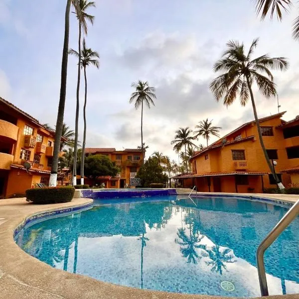 Un Oasis entre Olas y Palmeras con Playa Privada, hotel v destinaci Tucacas
