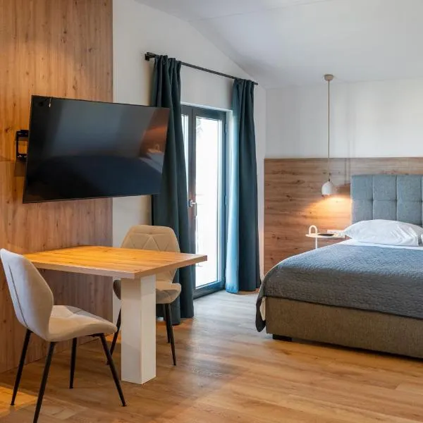 Villa Senzen, Hotel in Baška Voda