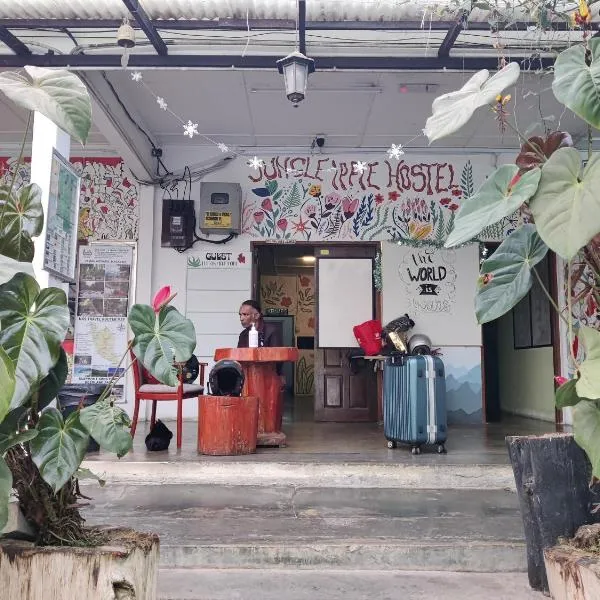 Jungle Ippie Hostel, hotel di Tanah Rata