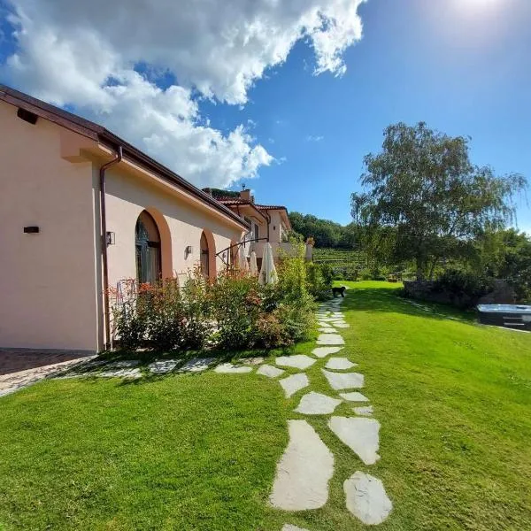Agriturismo Peq Agri-Resort Tovo, hotel v destinaci Tovo San Giacomo