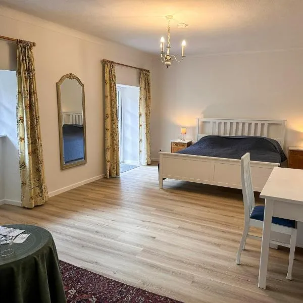 Jacobi-Zimmer Emkendorf, hotel a Emkendorf