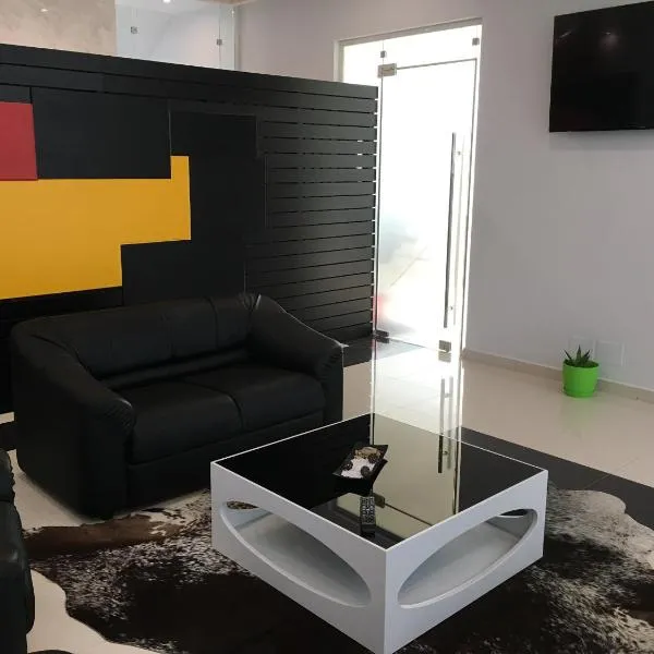 Hotel Ascua, hotel en Tirana