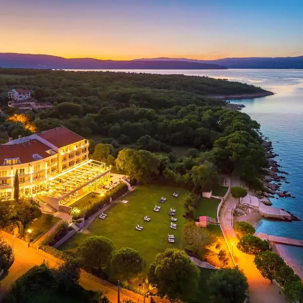 Spa & Wellness Hotel Pinia, hotel v Malinskej