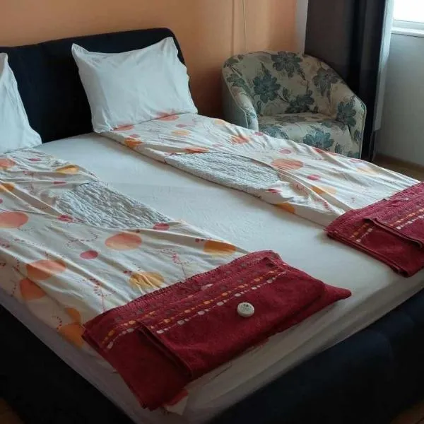 Apartment Moni 2 – hotel w mieście Khotnitsa