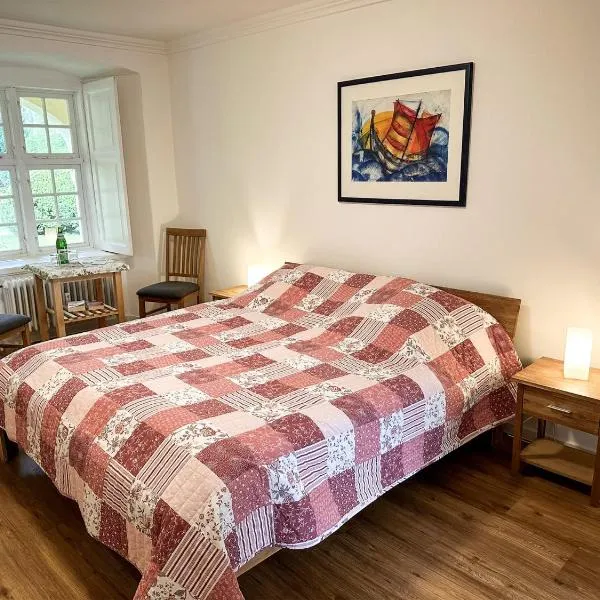 Arkaden-Zimmer Emkendorf, hotel v mestu Emkendorf