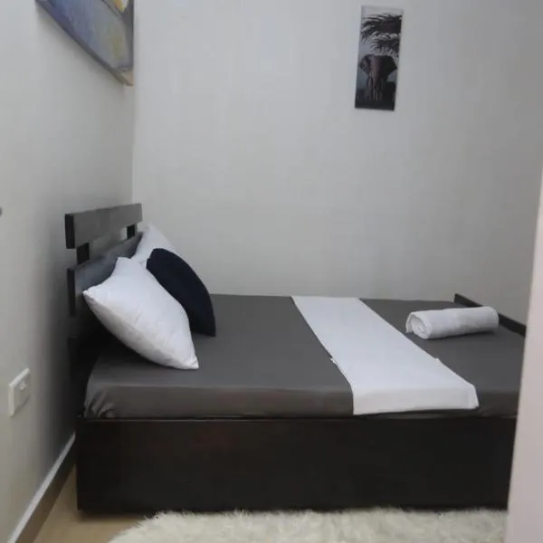 One bedroom fully furnished apartment at bamburi, ξενοδοχείο στη Μομπάσα
