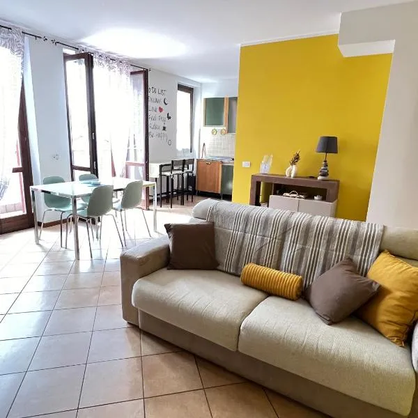 Lake and River Feelings - Dervio Apartment, hotel v destinácii Dervio
