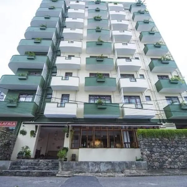 Lafala Hotel & Service Apartment، فندق في Ratmalana South