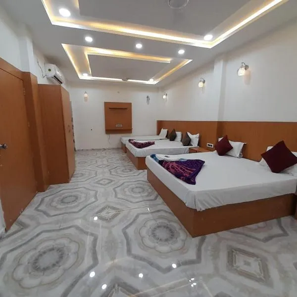 Goroomgo Hotel The Nirmala Palace Ayodhya-Near Ram Mandir, hotel v destinácii Ayodhya