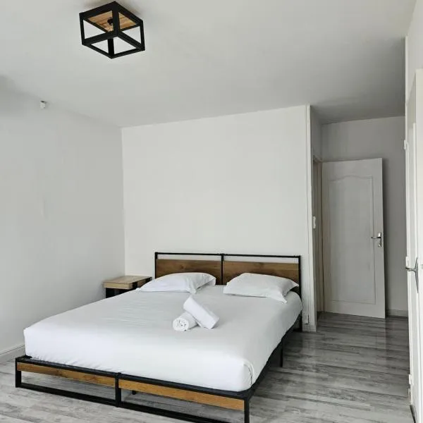 Maison Ed'Or - 10 Min de beauval，Orbigny的飯店