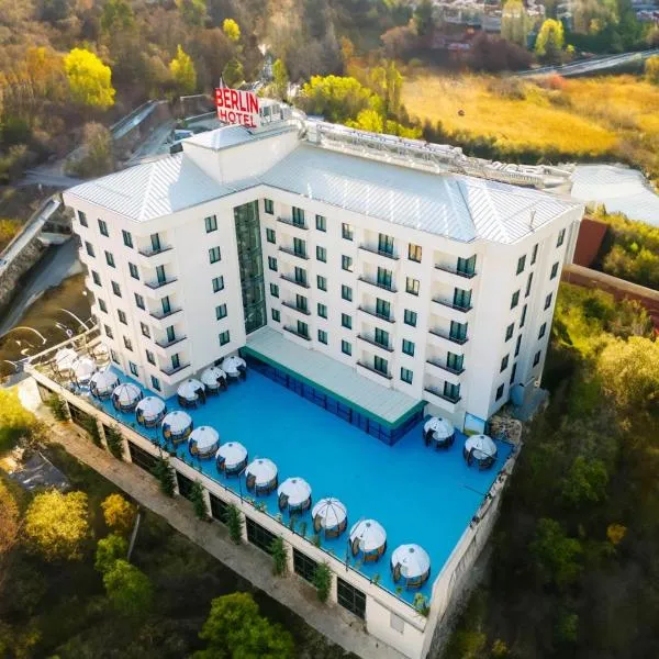 Berlin Suite Hotel Trabzon，Yomra的飯店