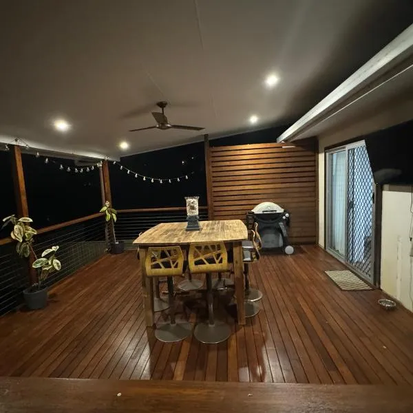 Spacious Home with Large Entertainment Area, hotel v destinaci Rockhampton