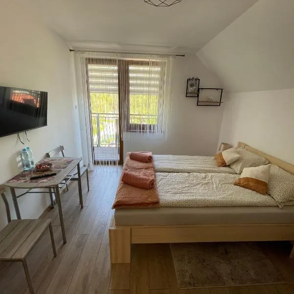 Apartament Rybical - POKOJE, hotel v destinaci Ryn