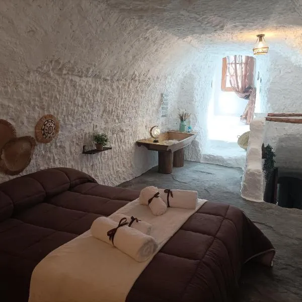 Cueva la Trapera, hotel v destinaci Benamaurel