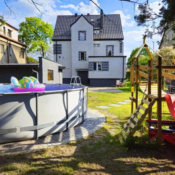 Family Rooms, hotel en Zabrze
