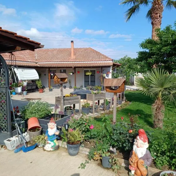 Zwergendorf, hotel v destinaci Chaïdeftón