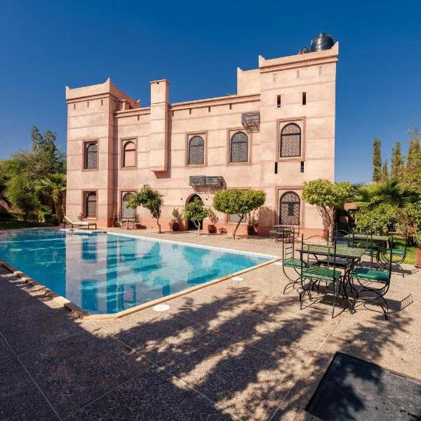 Riad Zinaida: Aït Bou Zguia şehrinde bir otel