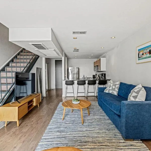 Littlefield Lofts, Hosted by Placemakr - 6th St, hotel in Austin