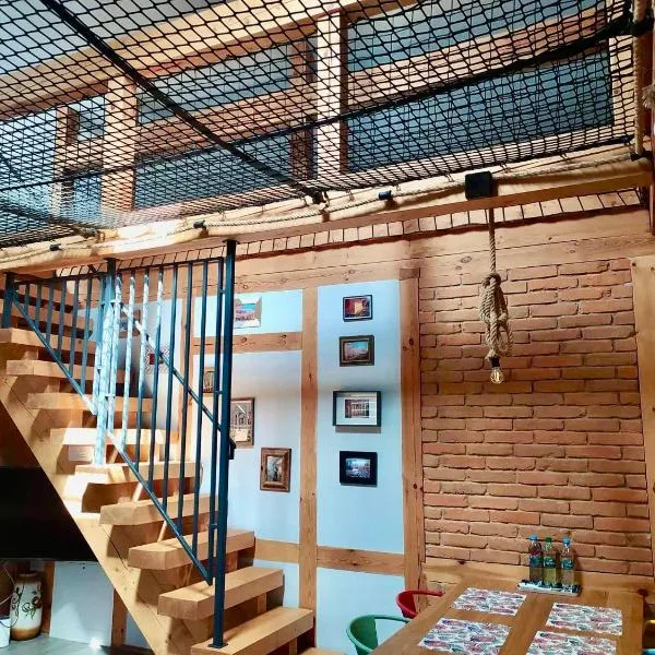 Pościelone na Roztoczu, hotel v destinácii Krasnobród