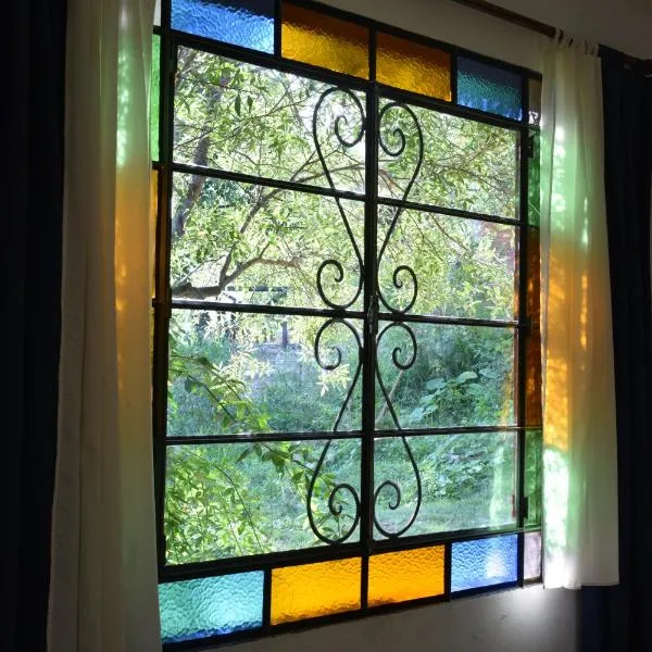 Glamping Octógono, hotel in Río Ceballos