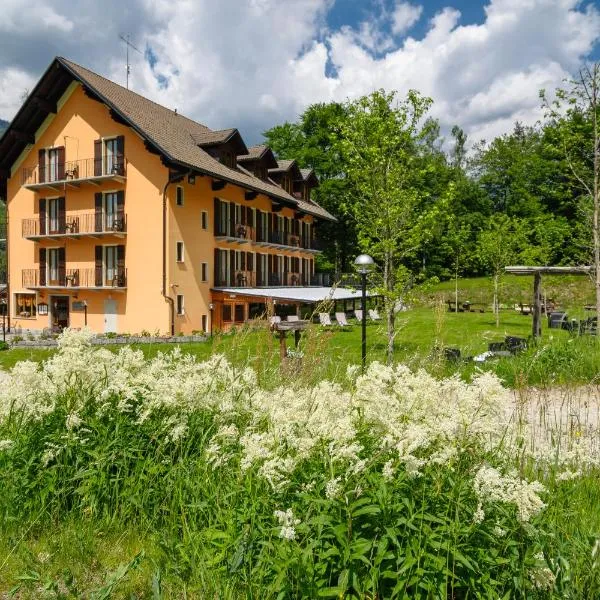 Albergo Boschetto Ristorante Pizzeria, hotel v destinácii Druogno