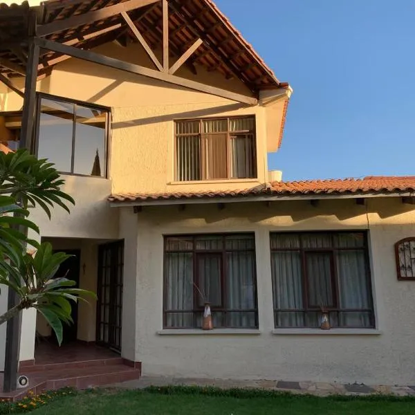 Apartamento con jardin, ξενοδοχείο στην Κοτσαμπάμπα