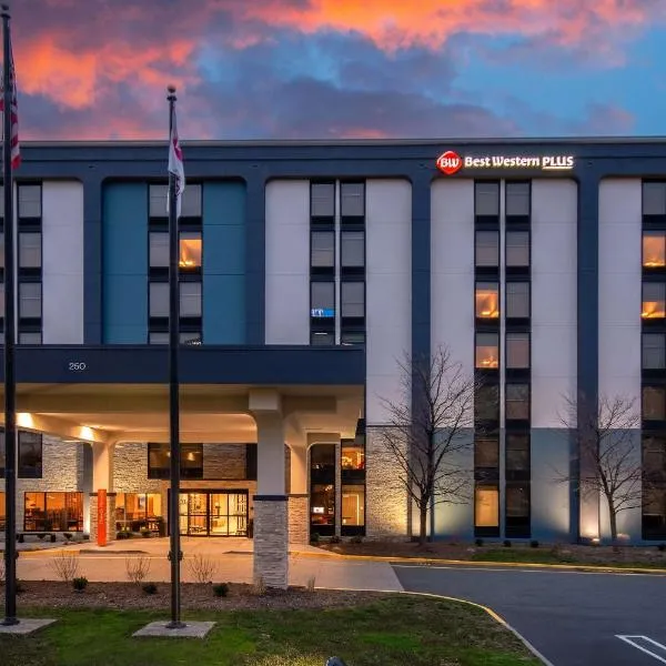 Best Western Plus Meadowlands, hotel v destinaci Secaucus