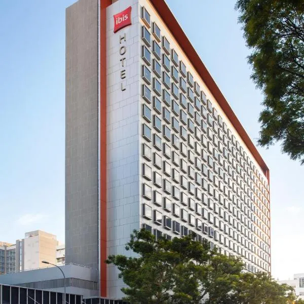 Ibis Singapore on Bencoolen: Singapur'da bir otel