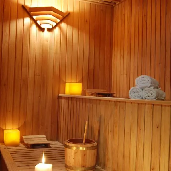 Tunkelen Carilo, отель в городе Карило