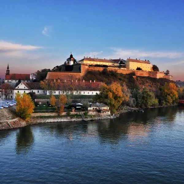 Garni Hotel Leopold I, hotell i Novi Sad