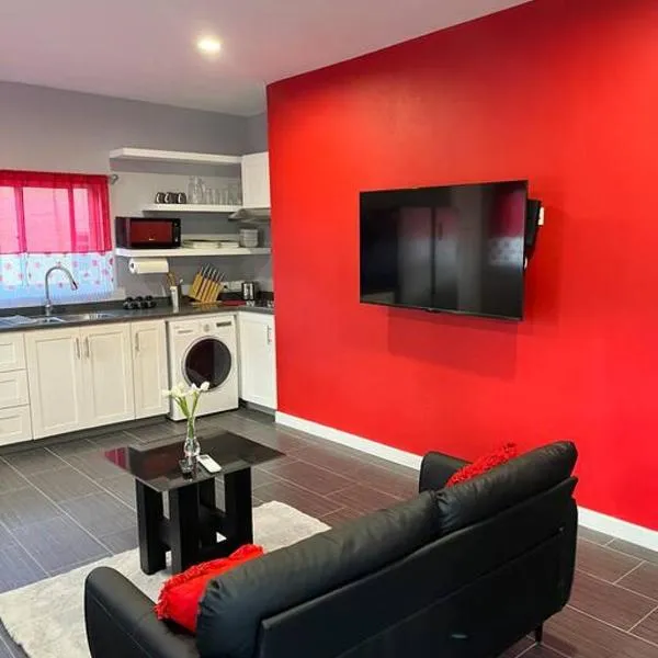Coconut Creek - Entire Two Bedroom Unit., hotel v destinaci Hyde Park
