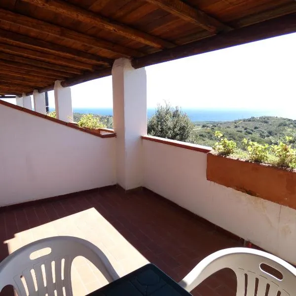 Comino Alto Agriturismo e Appartamenti, khách sạn ở Siniscola