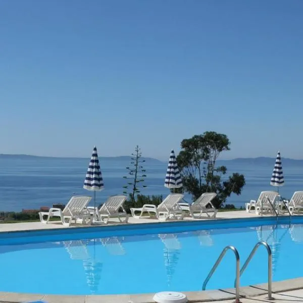 Azur Hotel – hotel w mieście Le Lavandou