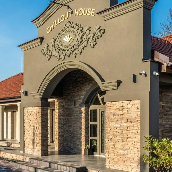 Chillout House, hotel Sótonyban