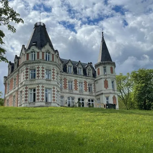 Château De L'aubrière - Teritoria, hotel in Saint-Roch